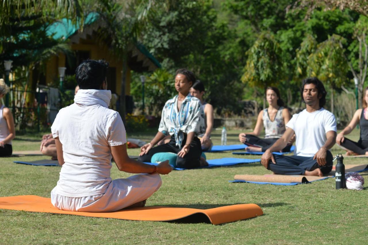 Hotel Rishikesh Adiyogi Zewnętrze zdjęcie