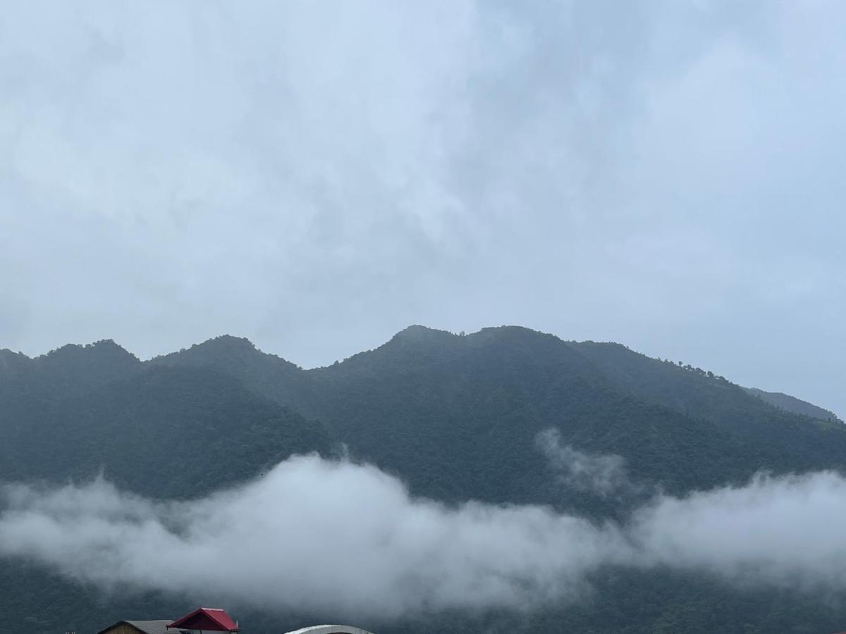 Hotel Rishikesh Adiyogi Zewnętrze zdjęcie